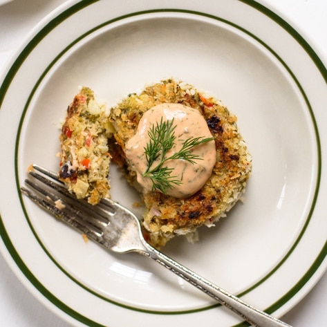 Vegan Crab Cakes with Remoulade Sauce