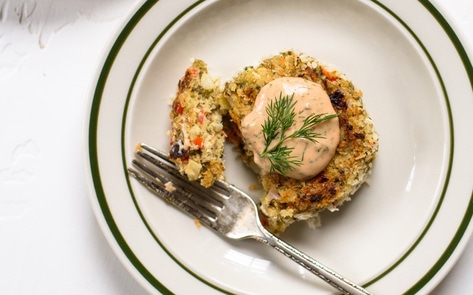 Vegan Crab Cakes with Remoulade Sauce