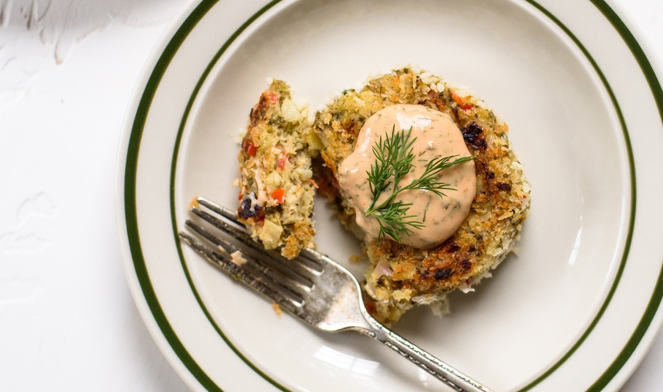 Vegan Crab Cakes With Remoulade Sauce