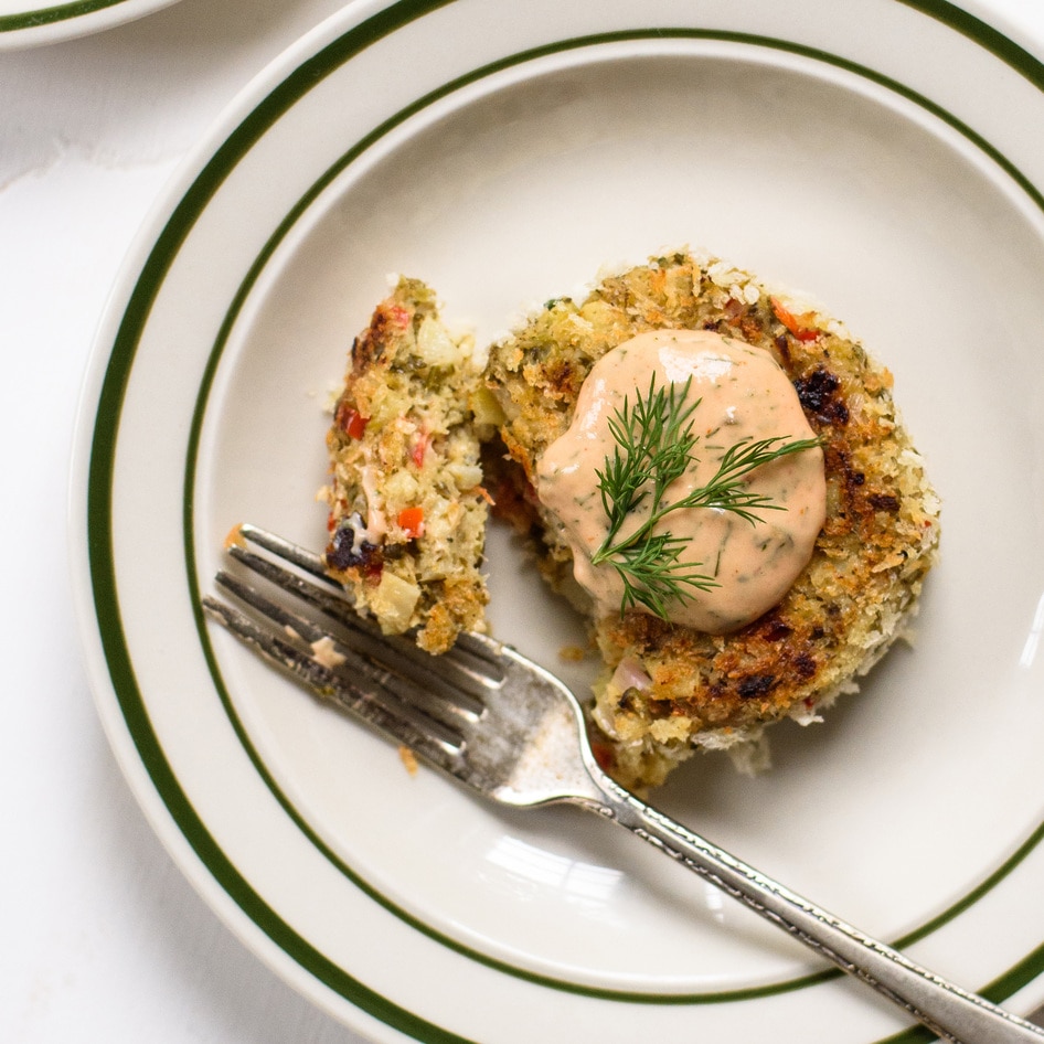 Vegan Crab Cakes With Remoulade Sauce