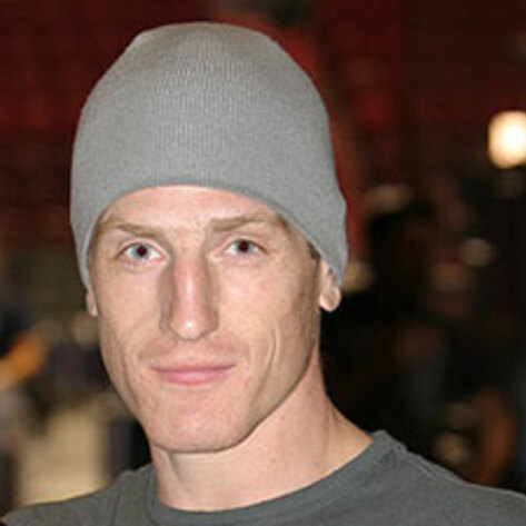 Athletes Turn to Veganism to Enhance Performance