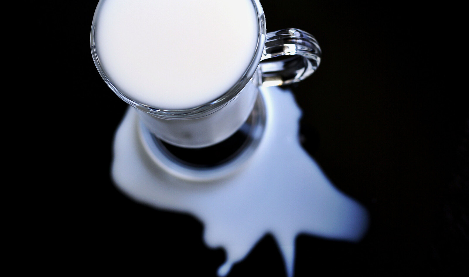 Dairy Milk Consumption Linked to 80 Percent Spike in Breast Cancer Risk