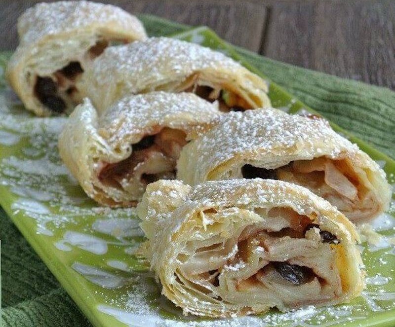 VegNews.AppleStrudel Cropped