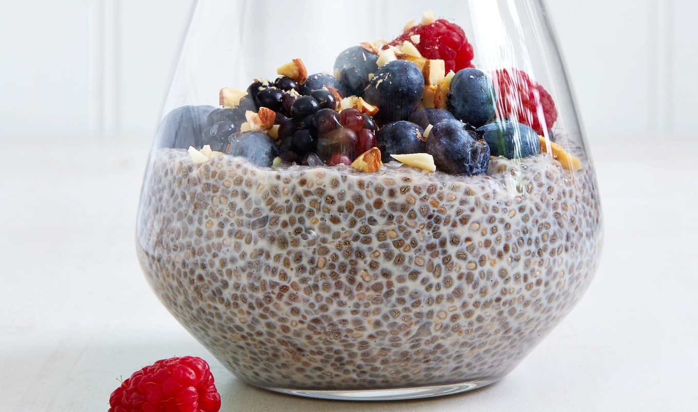 Chia Berry Vanilla Breakfast Pudding