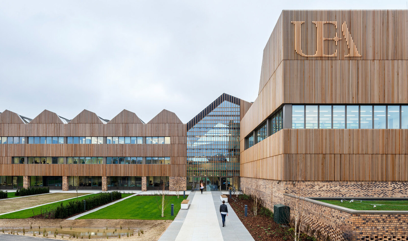 Another UK University Votes to Ditch Beef 