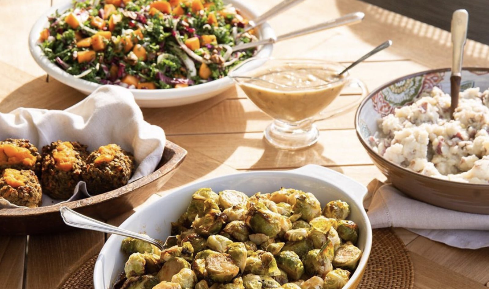 17 Vegan Restaurants That Will Cook Thanksgiving For You