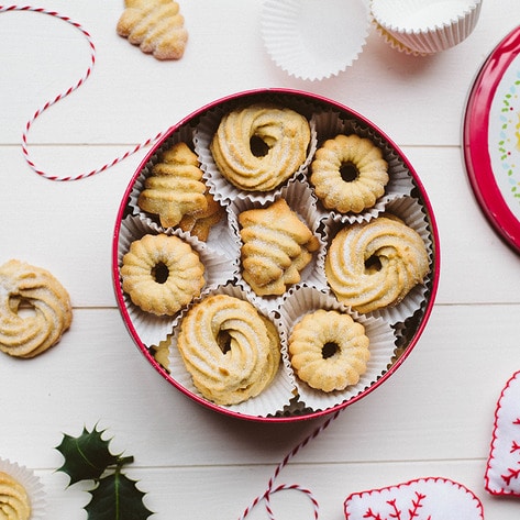 Stop Everything and Eat These 10 Vegan Christmas Cookies Immediately
