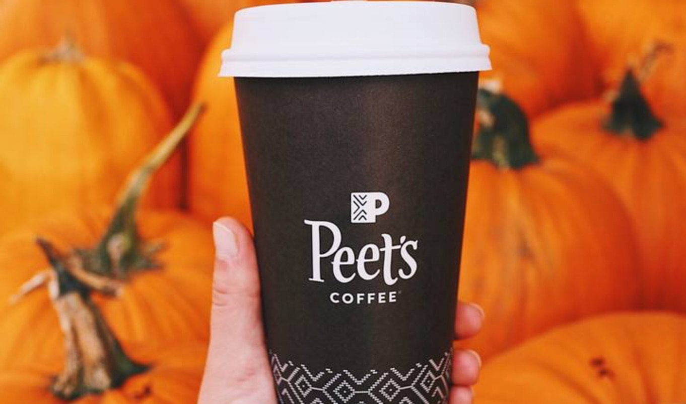 6 Vegan Holiday Drinks to Order at Peet's Before They’re Gone 