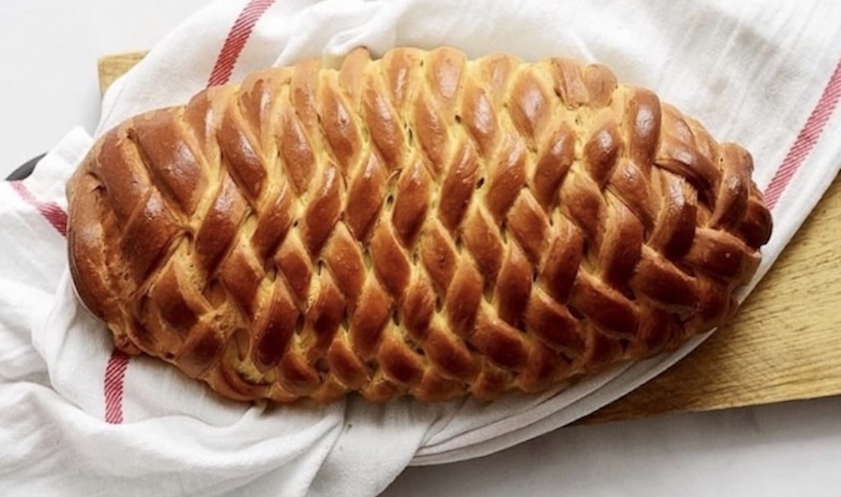 8 Vegan Challahs for Every Night of Hanukkah - Vimarsana News