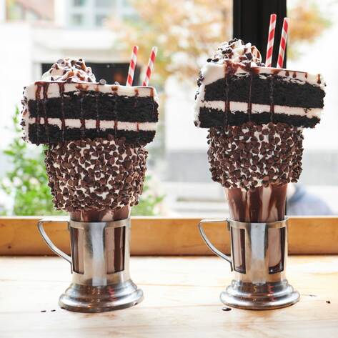 10 Trendiest Vegan Ice Cream Creations 