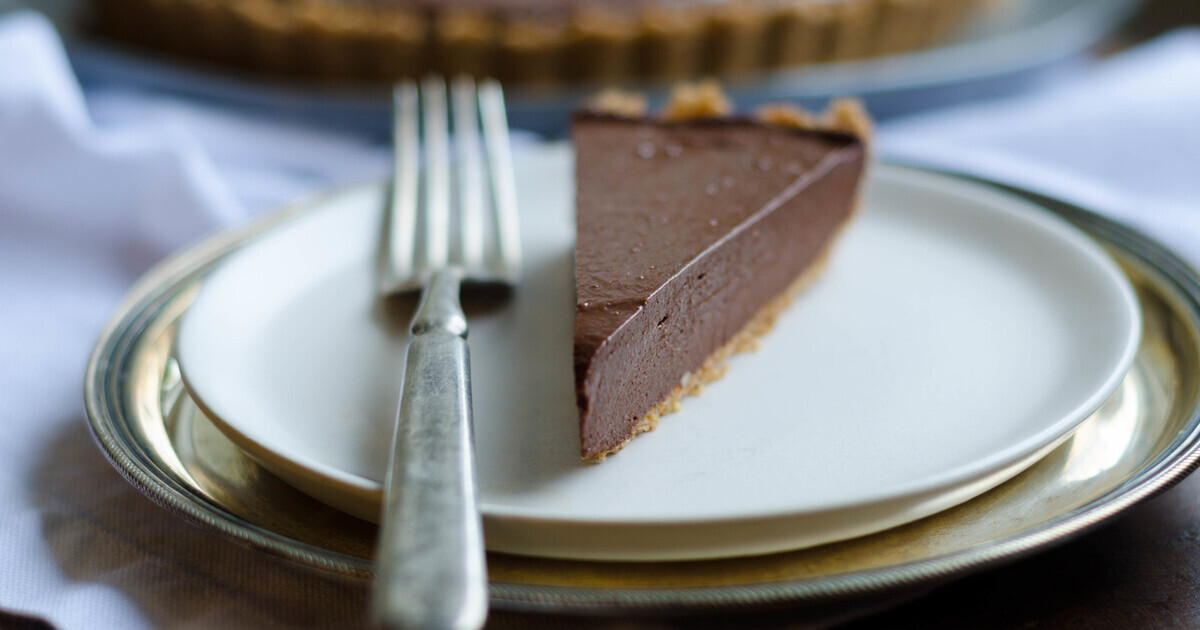 Decadent Vegan Chocolate Ganache Torte | VegNews