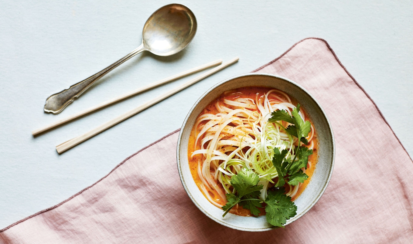 Easy Plant-Based Red Curry Noodle Soup