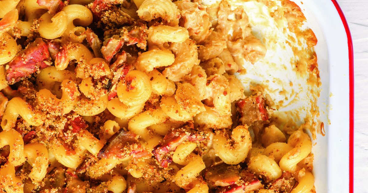 Cashew Mac and Cheese With Lobster Mushrooms | VegNews