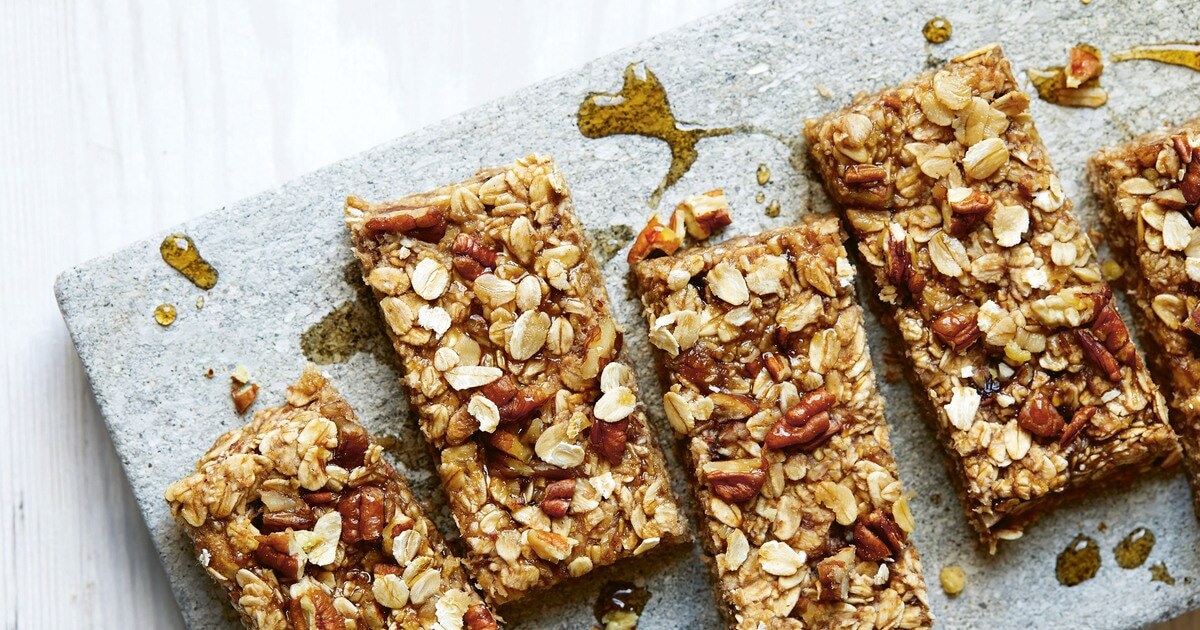 Pecan Cinnamon Banana Oat Bars | VegNews