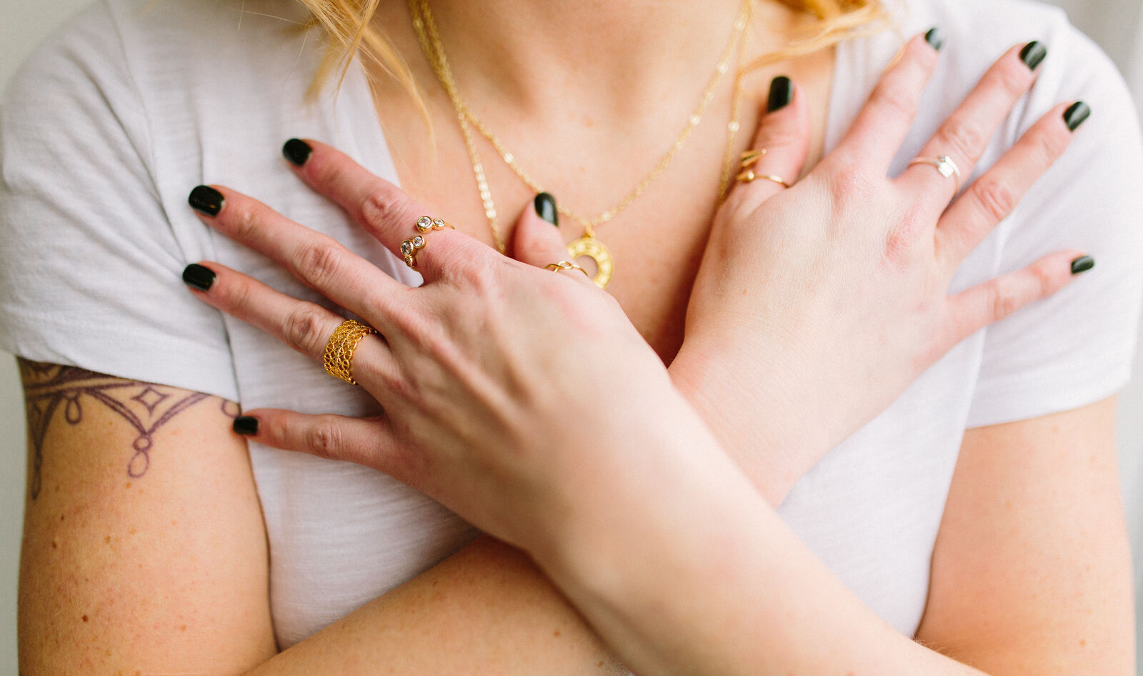 8 Vegan Women-Owned Jewelry Brands We’re Crushing On
