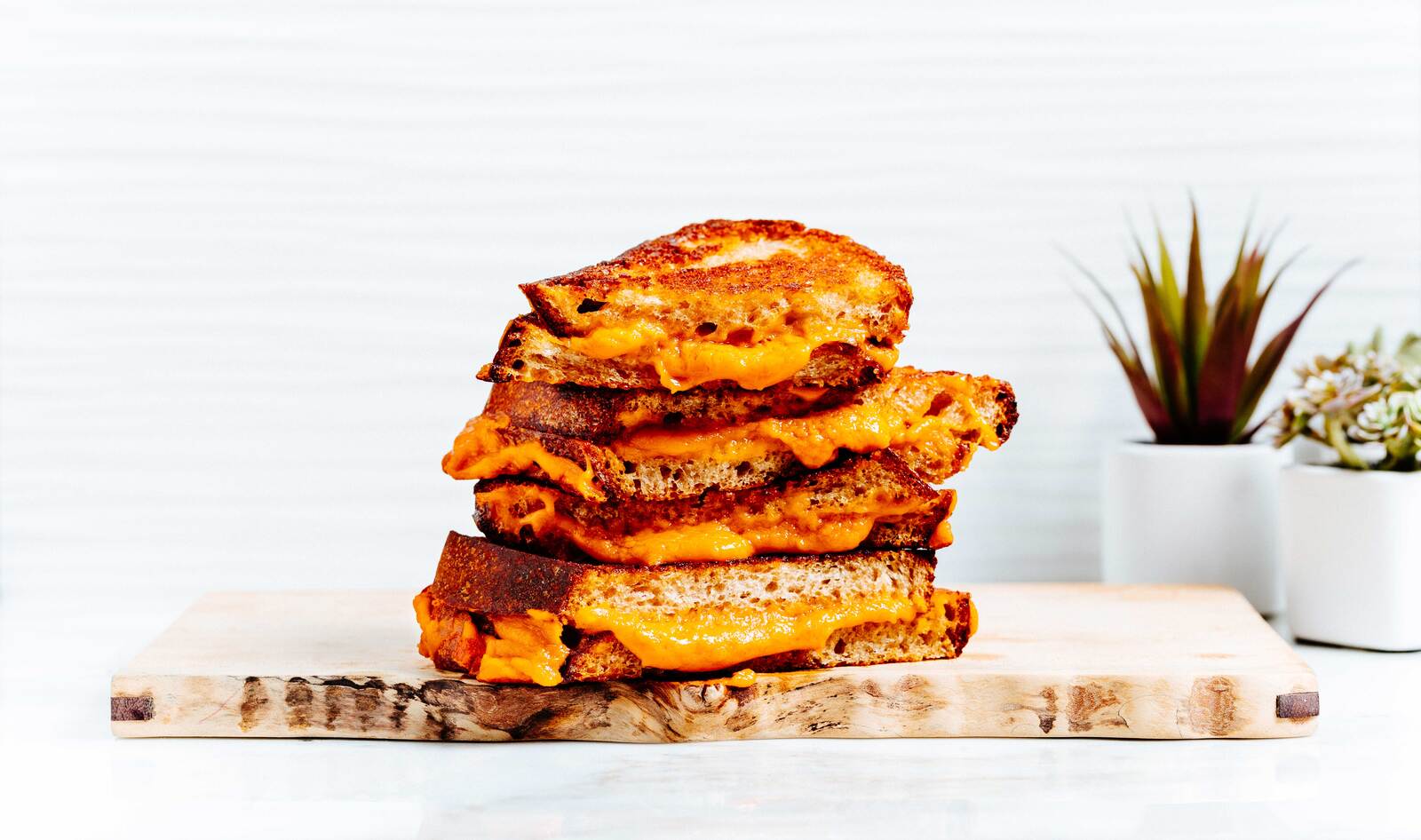 How to Cook the Perfect Vegan Grilled Cheese (and 9 Twists You Have to Try)