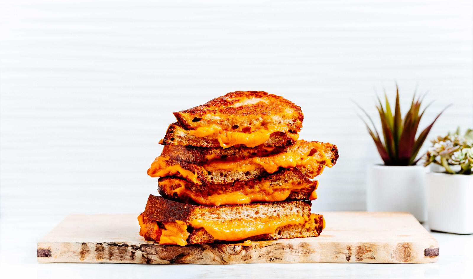 How to Cook the Perfect Vegan Grilled Cheese (and 9 Twists You Have to