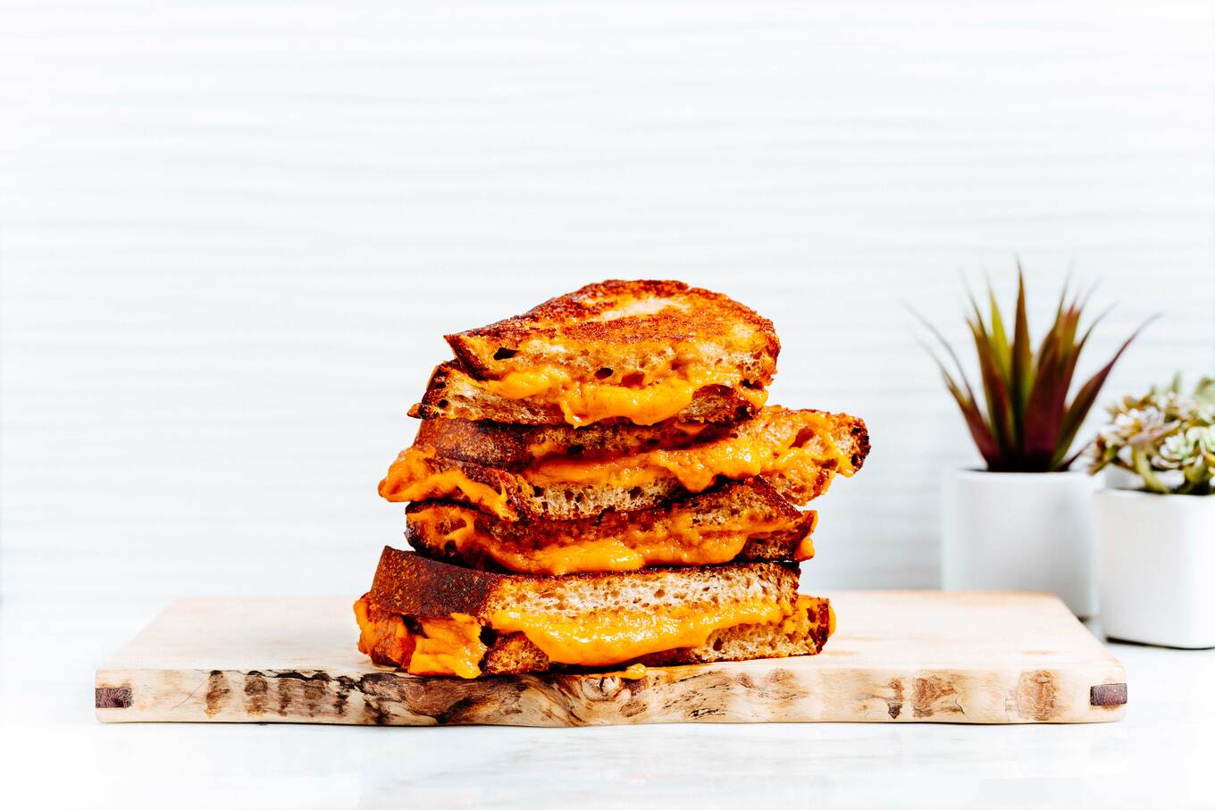 VegNews.MiyokosGrilledCheese