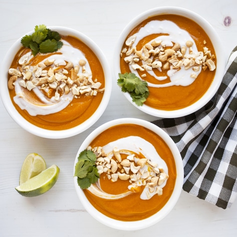 Vegan Carrot Ginger Turmeric Soup