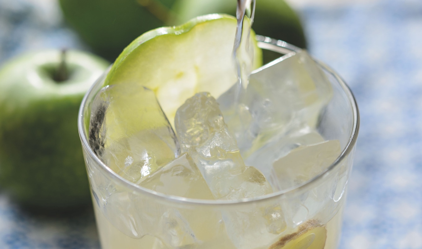 Fiery Fizzy Ginger Apple Drink