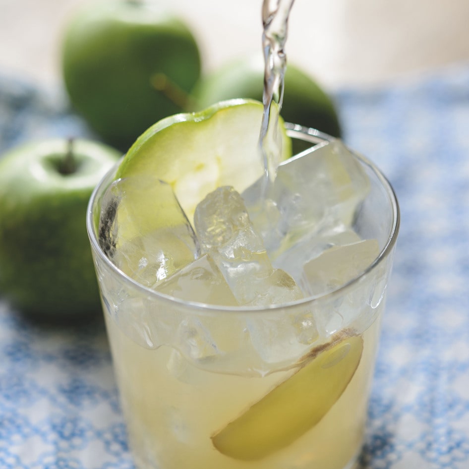 Fiery Fizzy Ginger Apple Mocktail