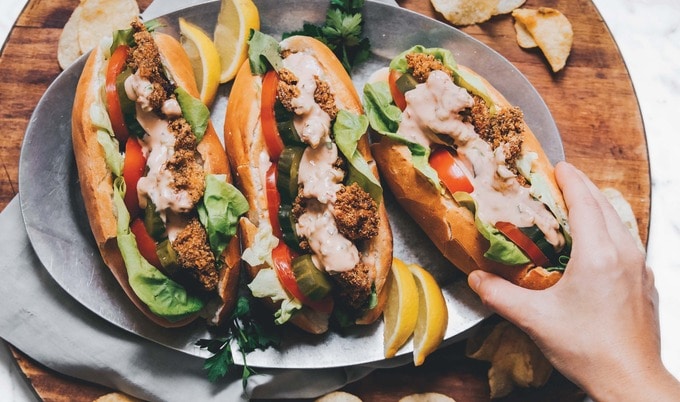VegNews.OysterMushroomPoBoy