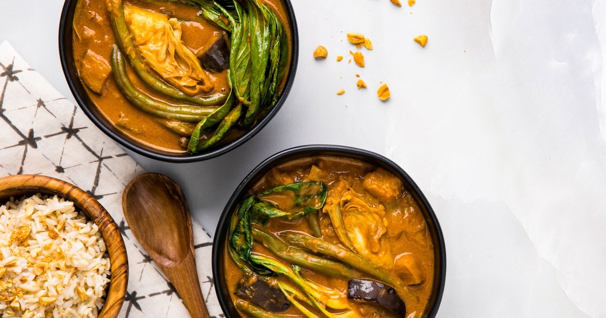 Filipinx-Inspired Peanut Vegetable Stew | VegNews