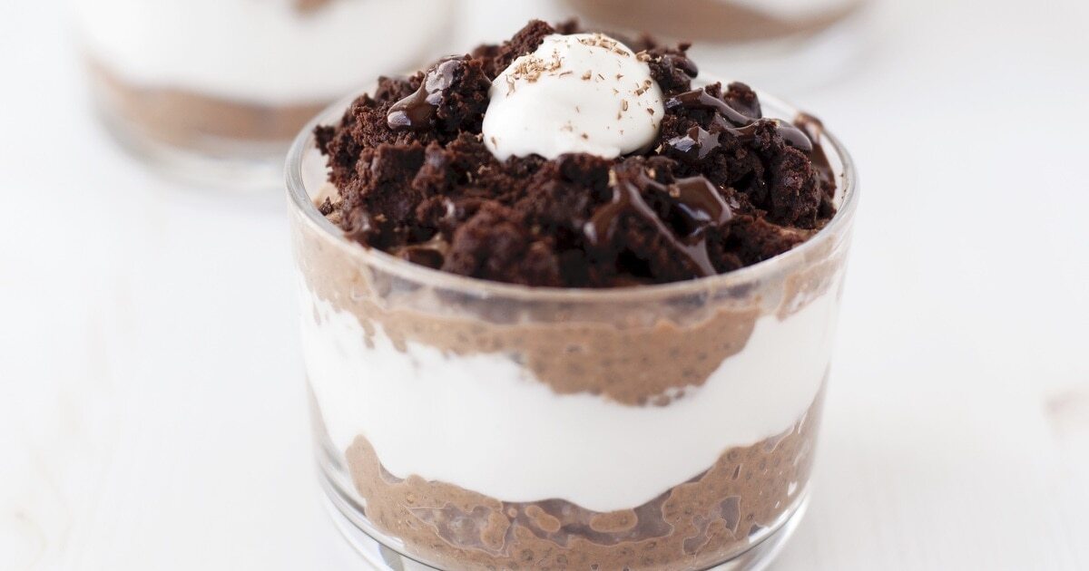 Creamy, Chocolaty Brownie Batter Chia Pudding | VegNews