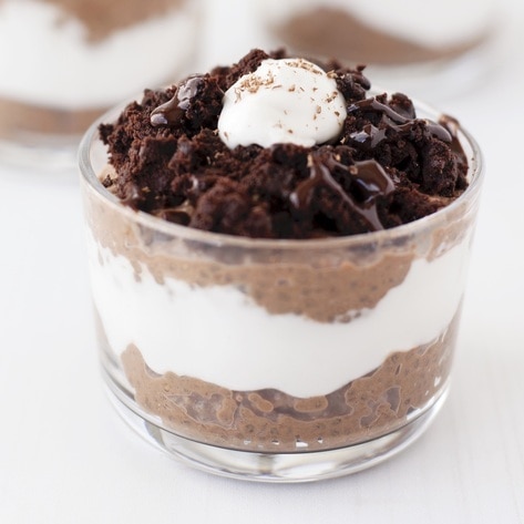 Vegan Brownie Batter Chia Pudding