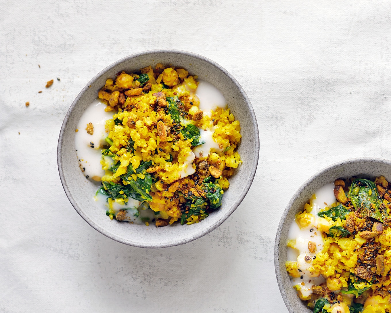 VegNews.RicedCauliflowerBowlwithChickpeas&PistachioDukkah