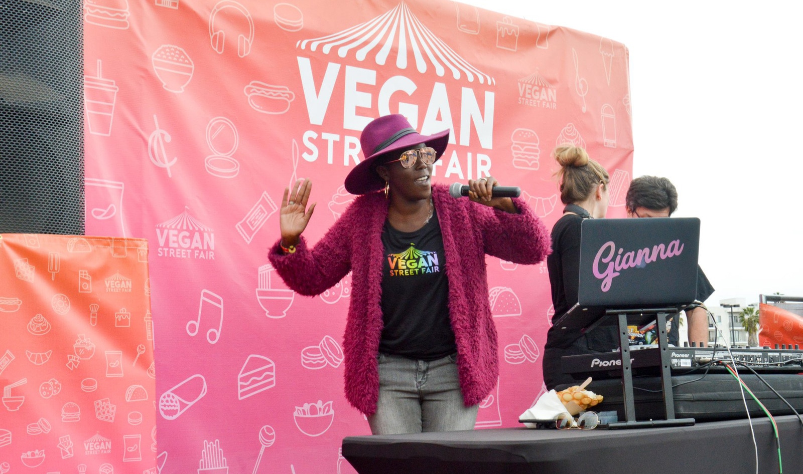 Now, Anyone Can Attend LA’s Vegan Street Fair, Complete With Celebrity Cooking Classes