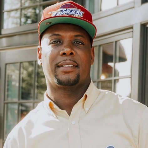 Philando Castile’s Cousin Hands Out 300 Free Vegan Meals During Minneapolis Protests
