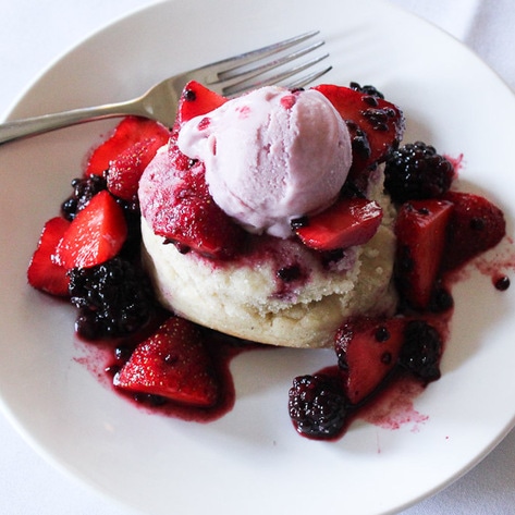 Our 7 Favorite Vegan Summer Dessert Recipes Right Now