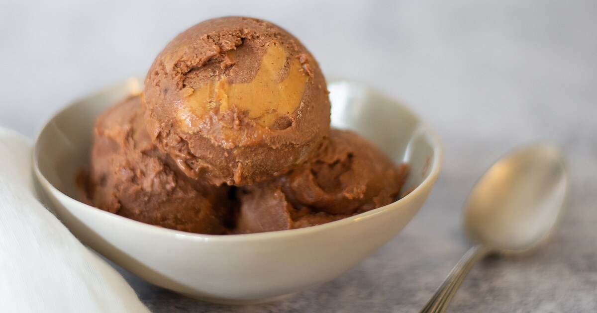 Chocolate Peanut Butter Swirl Banana Ice Cream (Just 4 Ingredients!) | VegNews