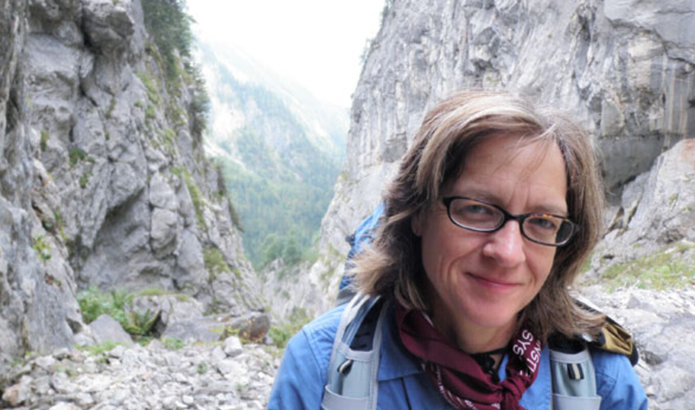 Get Inside the Head of Veg Author Robin Brande