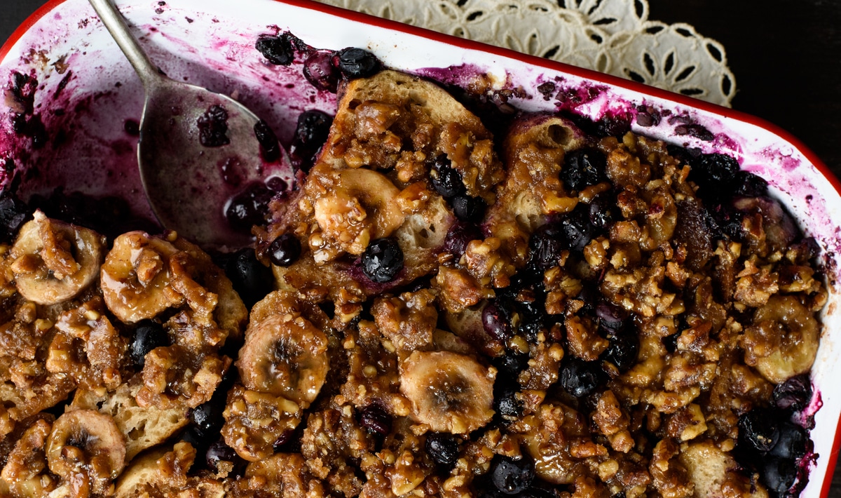 Vegan Buttery Blueberry-Banana and Praline French Toast Casserole - Vimarsana News