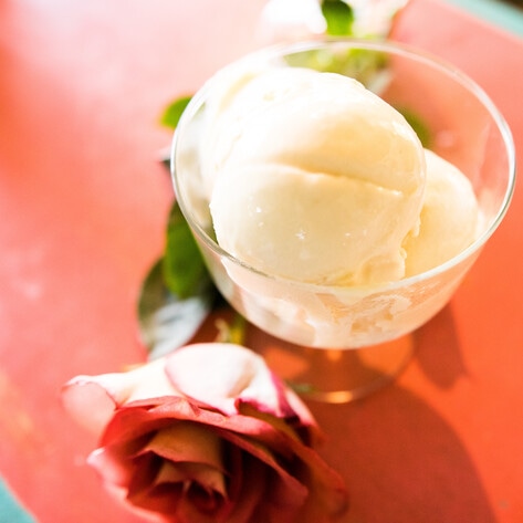 Simple Three-Ingredient Vegan Mango Ice Cream