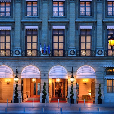 Vegan Food Pops Up Poolside at Ritz Carlton in Paris