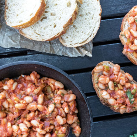 Spanish-Style Smoky White Beans