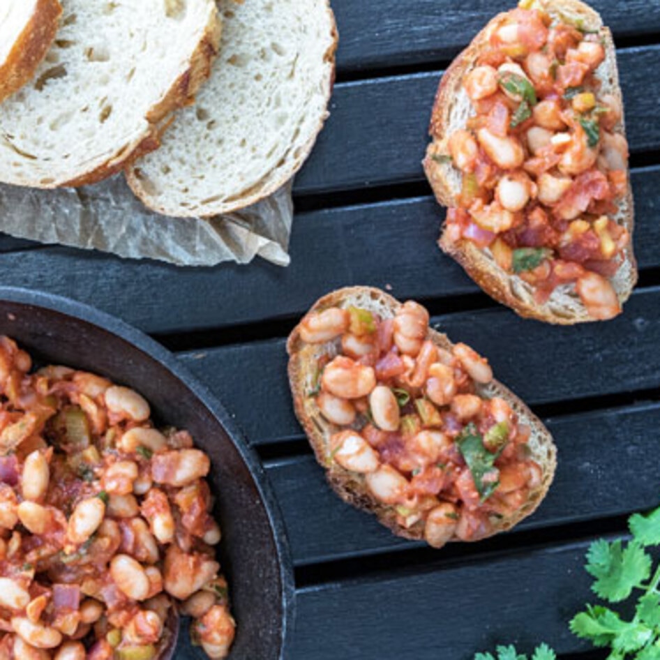 Smoky Spanish White Beans