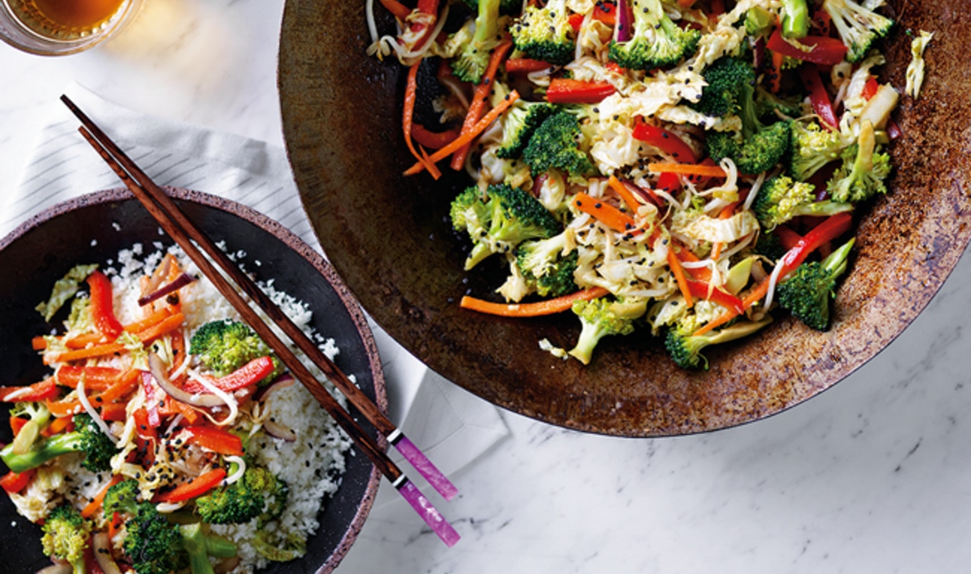 Raw Vegan Coconut Cauliflower ‘Stir-Fry’ In Zesty Lime Dressing