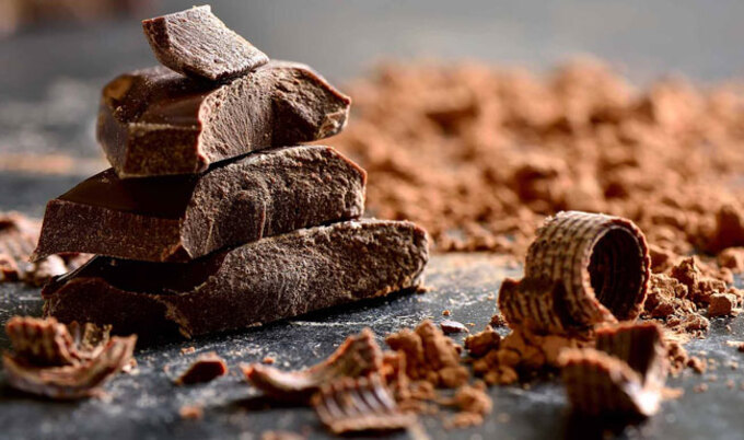VegNews.DarkChocolate