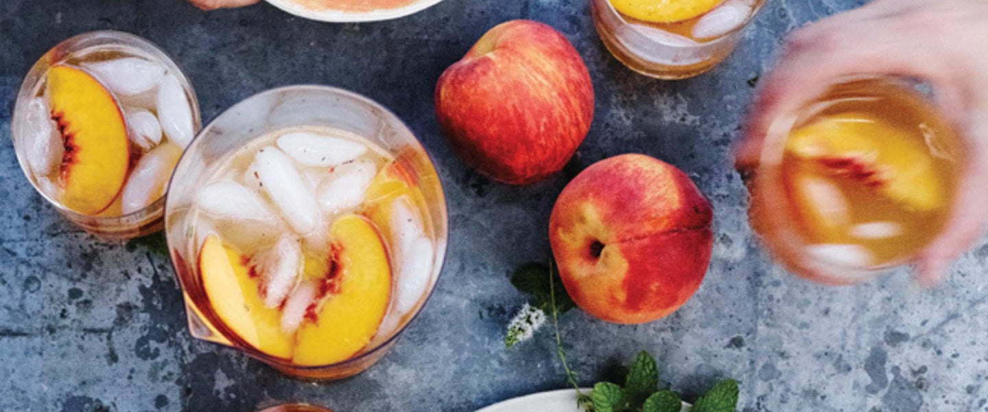 The 7 Best Vegan Cocktail and Mocktail Recipes to Make Any Hour Happy Hour