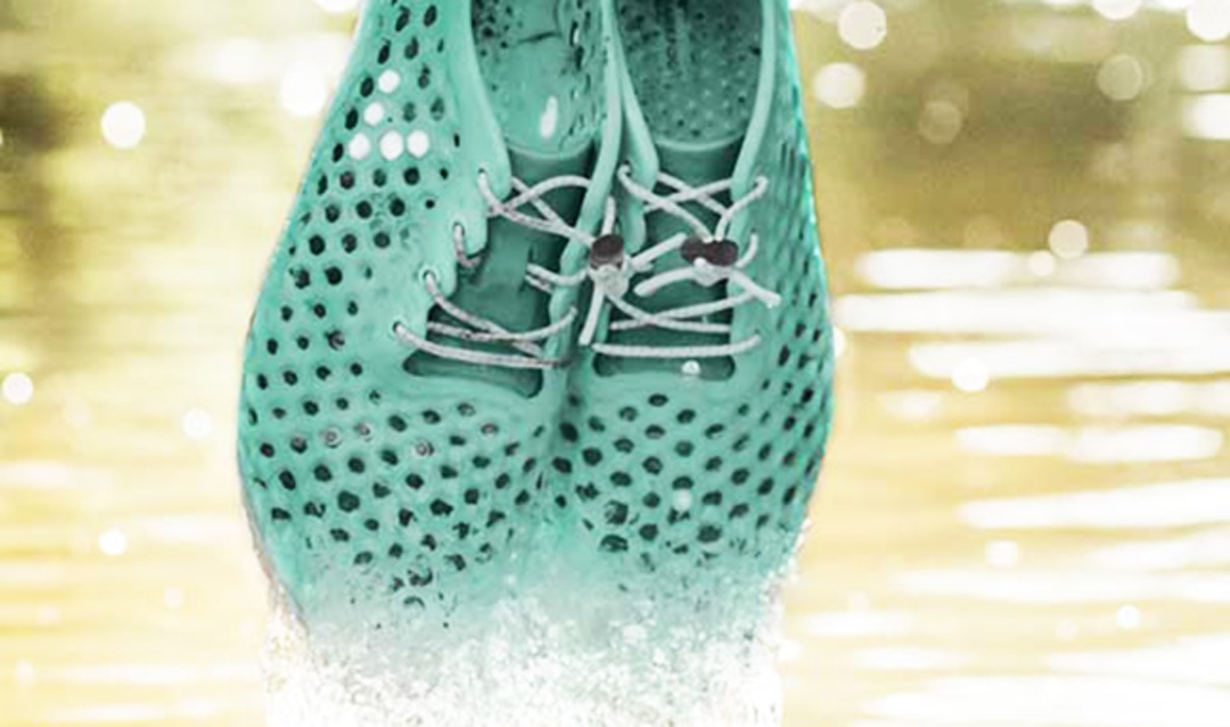 World's First Algae-Based Shoes Debut in July