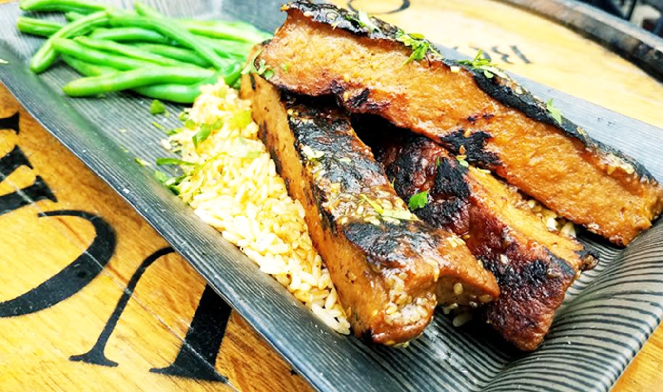 Smoked Meat Bar Now Sells Vegan Ribs