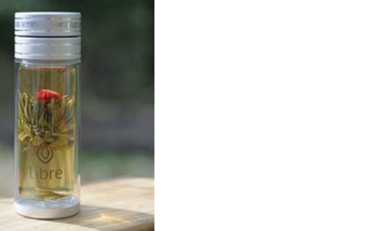 This Week's Giveaway: On-the-Go Tea Glass