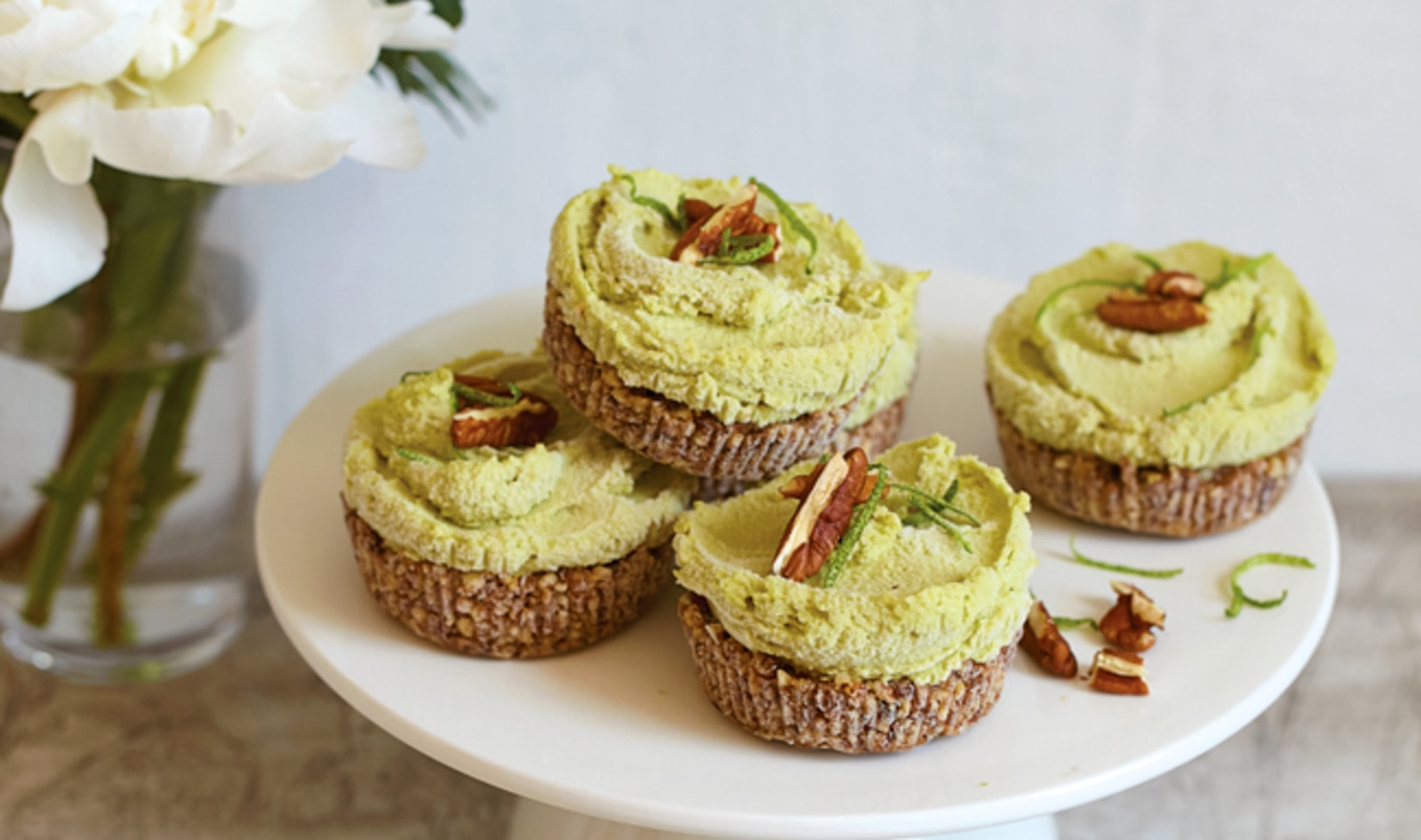 Vegan No-Bake Mini Key Lime Pies