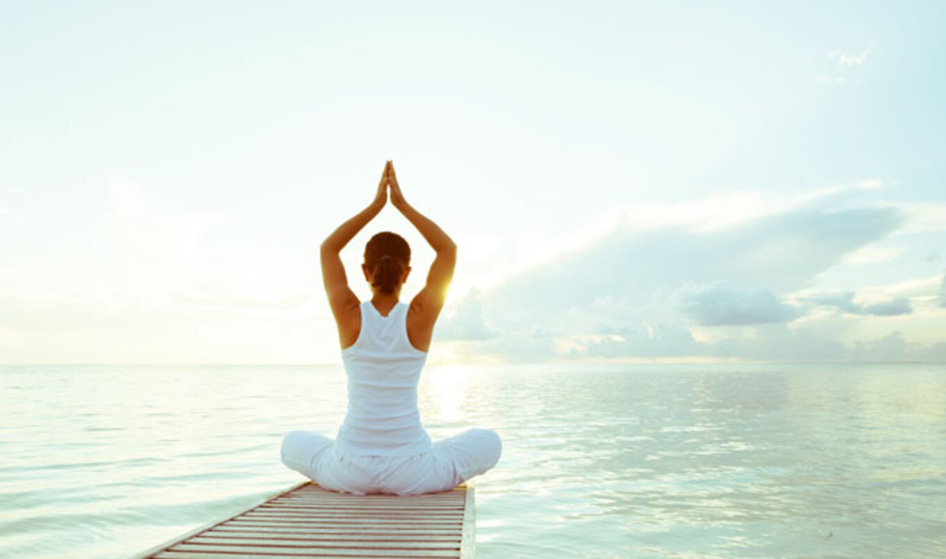 7 Vegan-Friendly Yoga Retreats Around the Globe