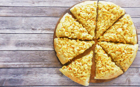 Vegan Mac & Cheese Pizza with Potato Chip Topping