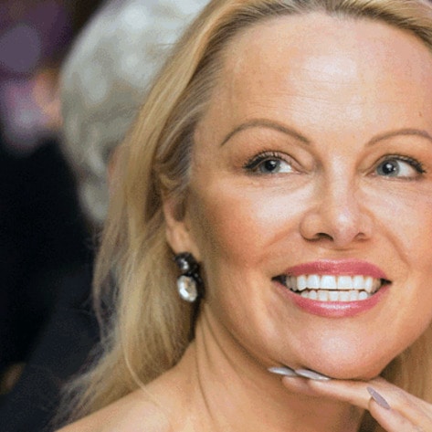 Pamela Anderson Gets "Fattest City" Mayor to Go Vegan